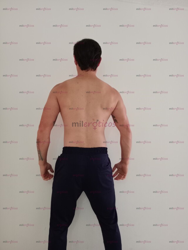 FOTOS DE GIGOLÓ VIP HETERO BIEN DOTADO, MUJERES, EXTRANJERAS, TRÍOS,PAREJAS, BDSM