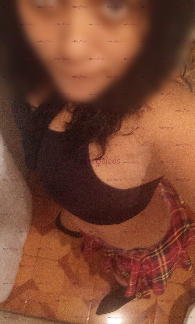 FOTOS DE MORENA ARDIENTE Y JUGUETONA, TE HARÉ PERDER LA CABEZA