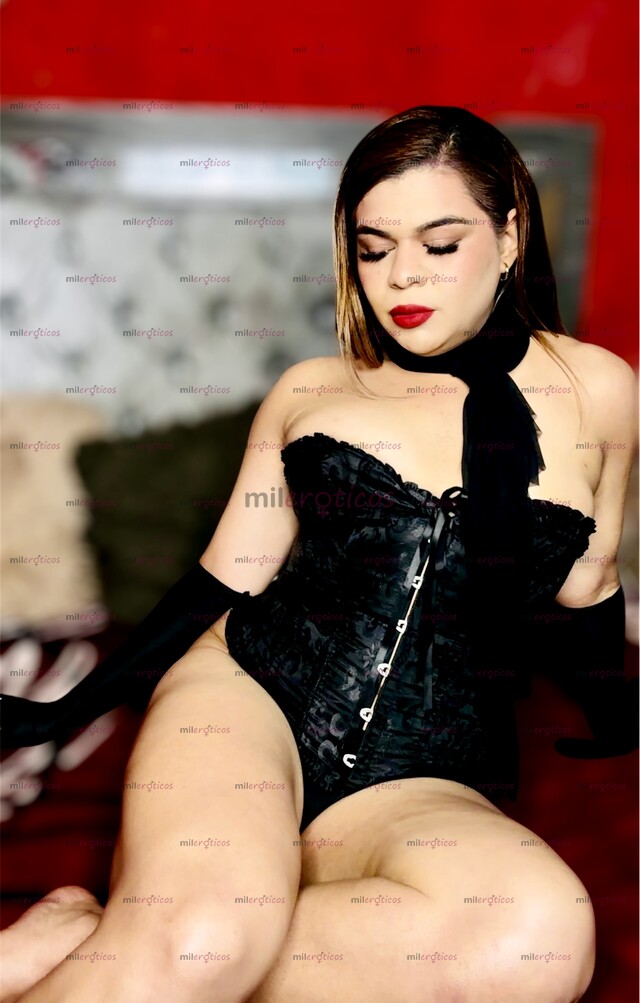 FOTOS DE JOSELYN LA MÁS BELLA EL MEJOR TRATO LO TENDRÁS CONMIGO SOY FUEGO Y PASION