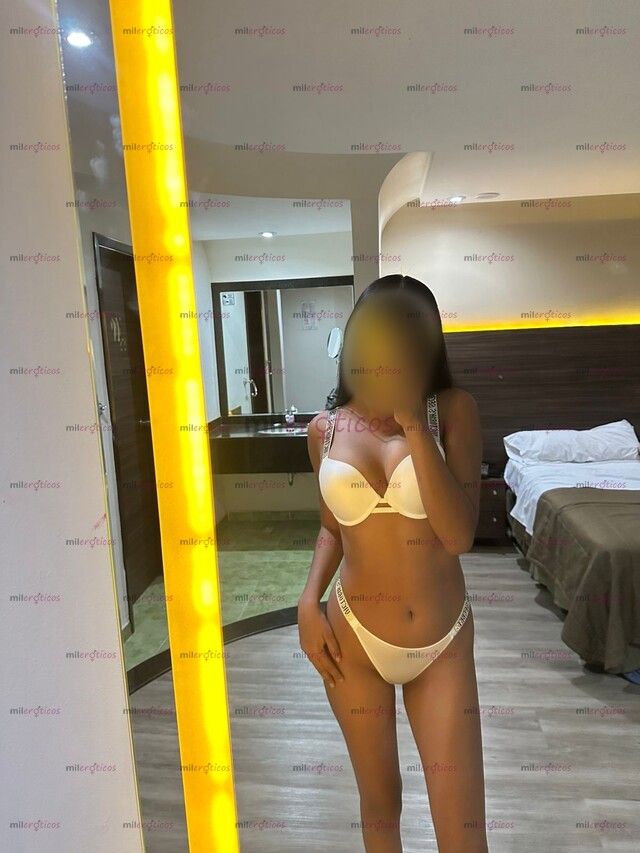 FOTOS DE SOY ARELY TIERNA, DE PIEL SUAVE Y DE BELLA CARA Y CUERPO, MIS CARICIAS RICAS