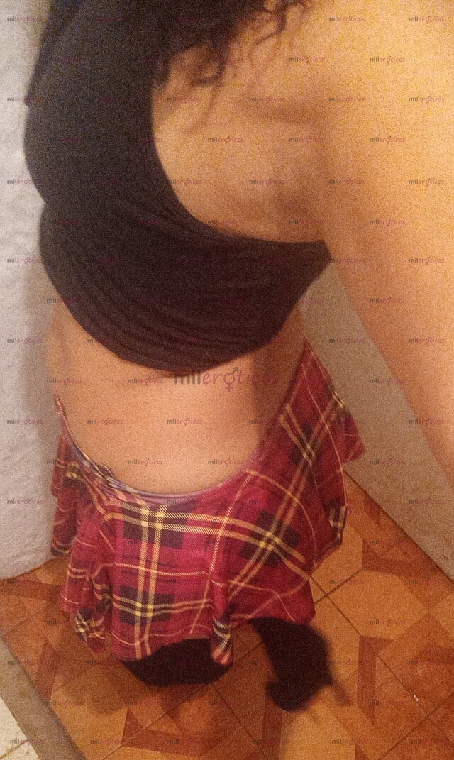 FOTOS DE MORENA ARDIENTE Y JUGUETONA, TE HARÉ PERDER LA CABEZA