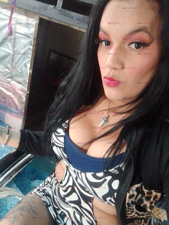 FOTOS DE ESTO SÍ ES UNA HERMOSA COLA BIEN APRETADITA Y DISEÑAN VEN Y DISFRÚTALA