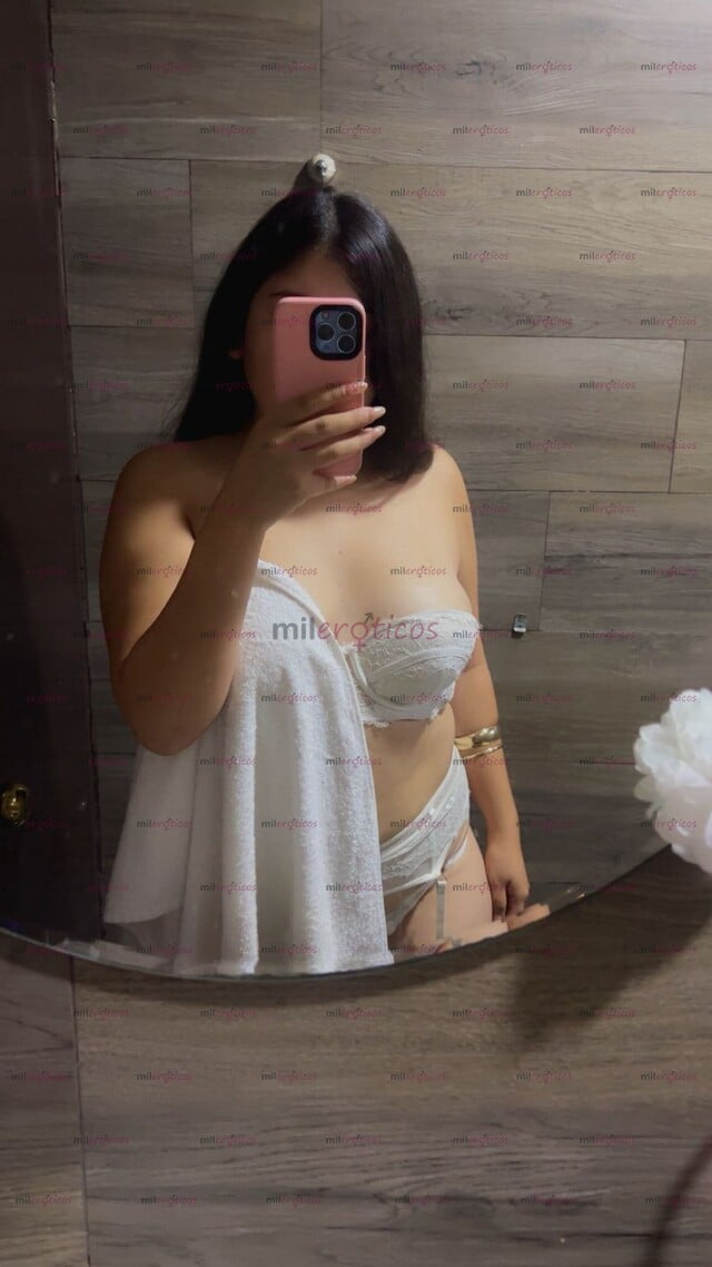 FOTOS DE SI LO QUE BUSCAS ES UN BUEN FAJE, CON UNA CHICA CALIENTE Y ABIERTA DE MENTE .