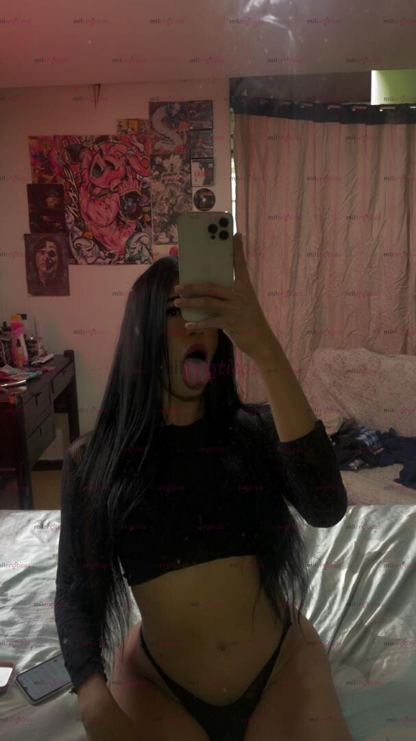 FOTOS DE NUEVA CULONA VERGONA FEMENINA DISFRUTA DE UNA VERGA GRANDE Y CULO DELICIOSO