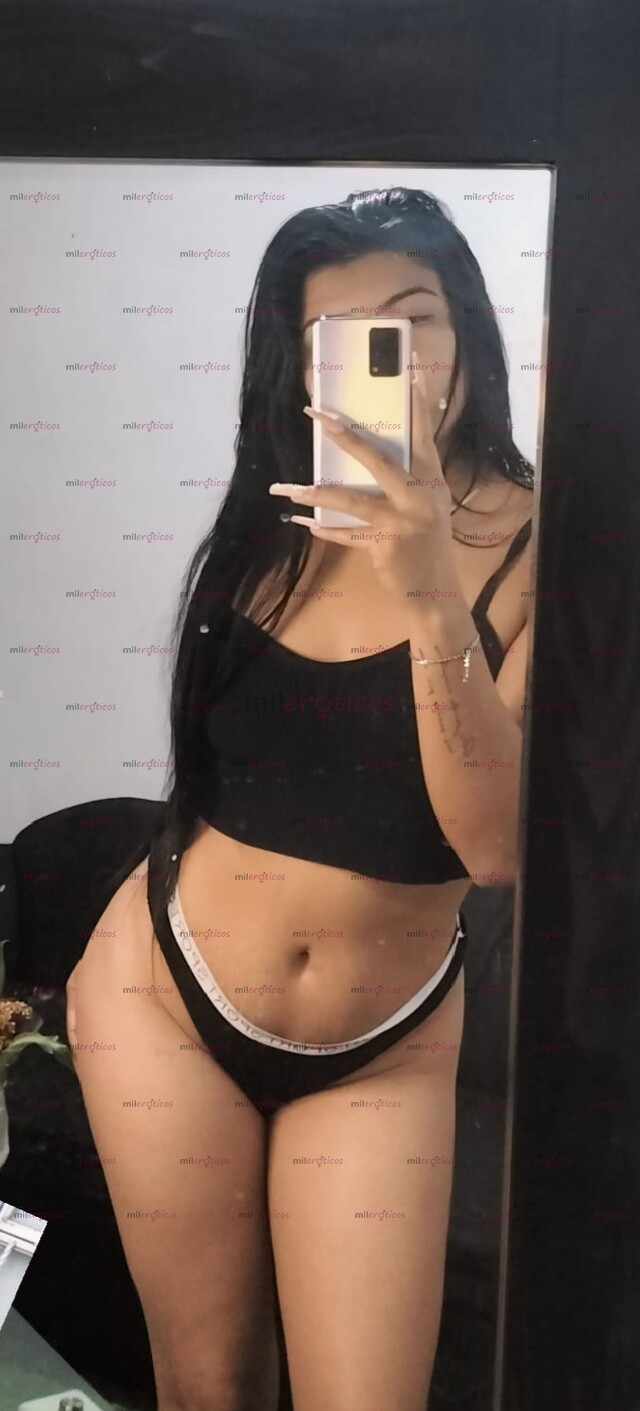 FOTOS DE HOLA ME LLAMO KARINA ,UNA CHICA CARIÑOSA,JUGUETONA , CALIENTE
