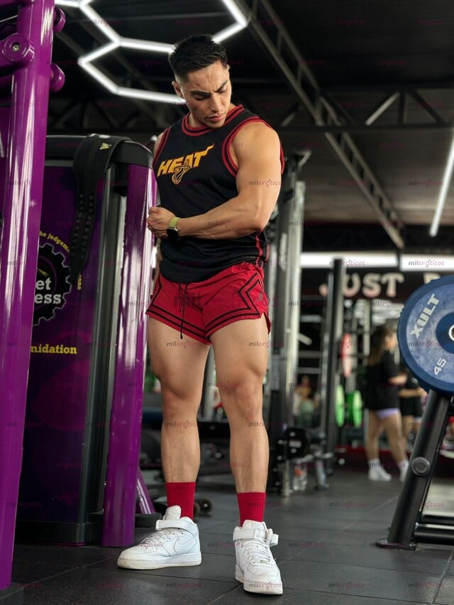 FOTOS DE CHICO BIEN,GUAPO CON CUERPO ATLÉTICO, VARONIL (ACEPTO PAGO CON TARJETA)