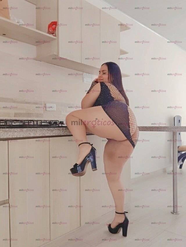 FOTOS DE VEN DELEITATE CON MI RICA CHOCHITA MOJADITA Y ESTRECHITA VEN DAME DURO
