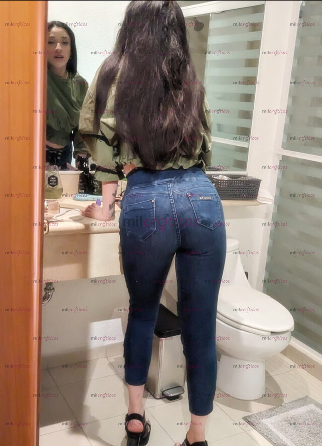 FOTOS DE CAMMY SUPER HORNY Y COMPLACIENTE. OPEN MIND Y MUY OBEDIENTE