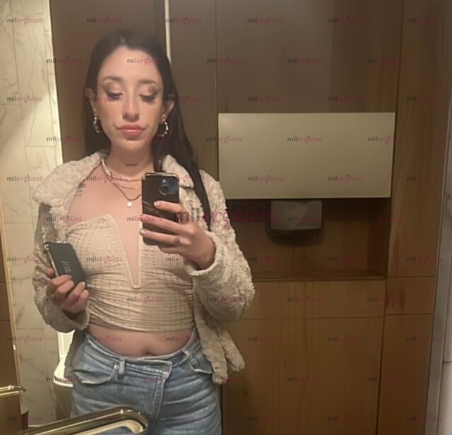 FOTOS DE CAMMY SUPER HORNY Y COMPLACIENTE. OPEN MIND Y MUY OBEDIENTE