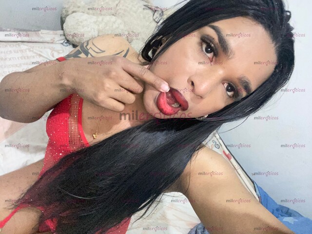 FOTOS DE CORAZÓN DE LOTO. DESEO CONOCERLO MI AMOR. NIÑA VERSATIL