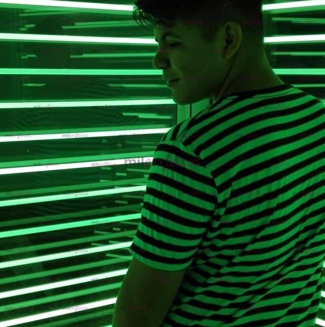 FOTOS DE CHICO SUMISO QUIERE TODA TU LECHE DISPUESTO A TODO TIPO DE FETICHES