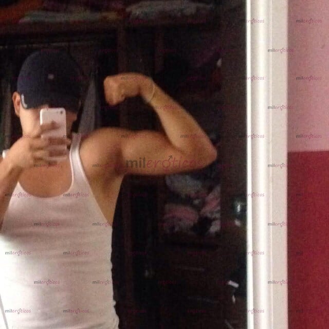 FOTOS DE JOVEN DE BUEN FÍSICO DISPUESTO A COMPLACER EN TODO LO QUE DESEES PARA PASAR RICO