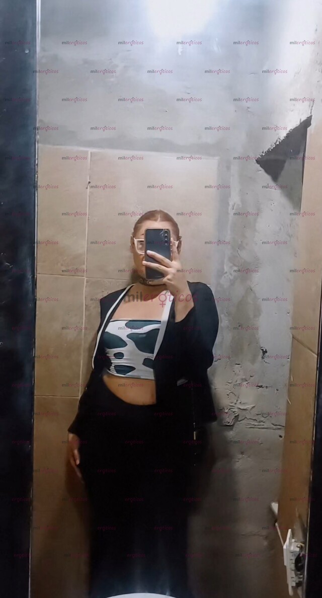 FOTOS DE SUPER CARIÑOSA SENCILLA COMPLACIENTE FEMENINA EDUCADA