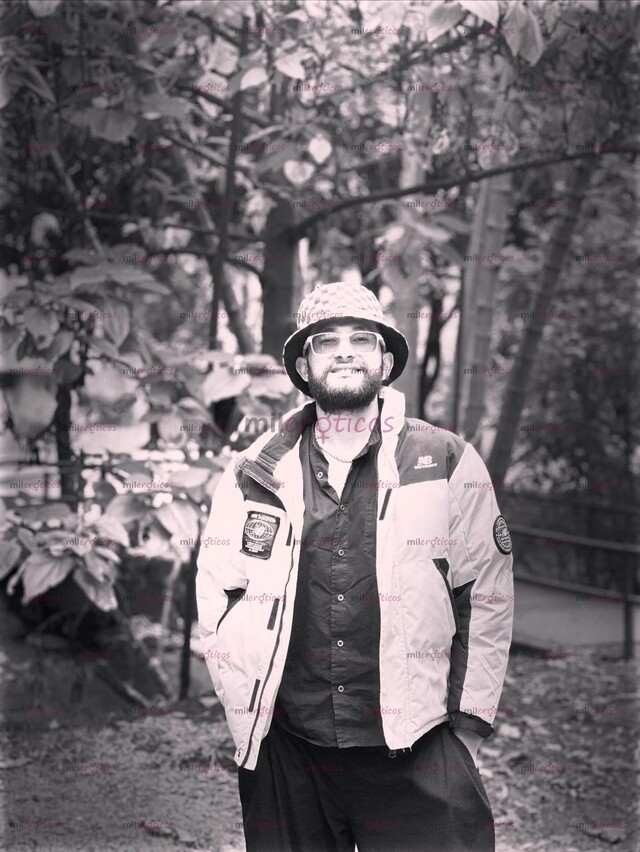 FOTOS DE LINDO POLLO UNIVERSITARIO NUEVO EN SCORT