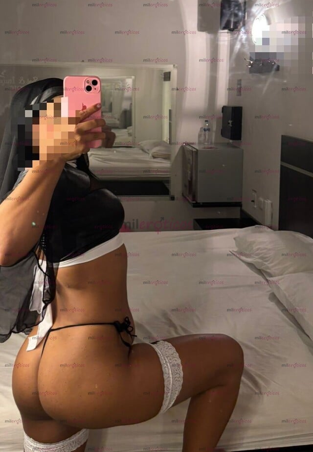 FOTOS DE MORENITA ESTRECHITA COLOMBIANA DE 19 AÑITOS MULTIORGÁSMICA