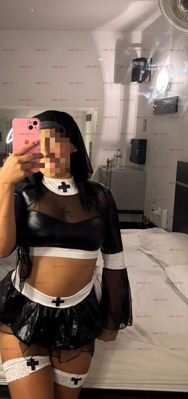 FOTOS DE MORENITA ESTRECHITA COLOMBIANA DE 19 AÑITOS MULTIORGÁSMICA