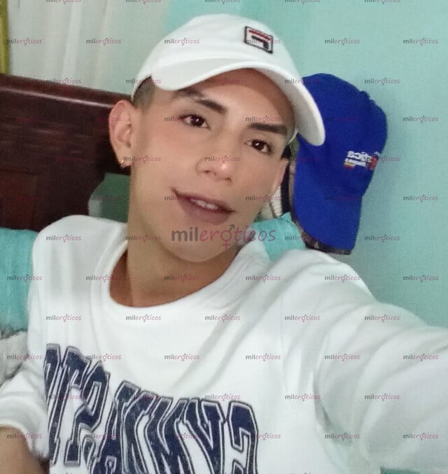 FOTOS DE JUAN TENGO 23 AÑOS, VERSÁTIL UBICADO EN KENNEDY