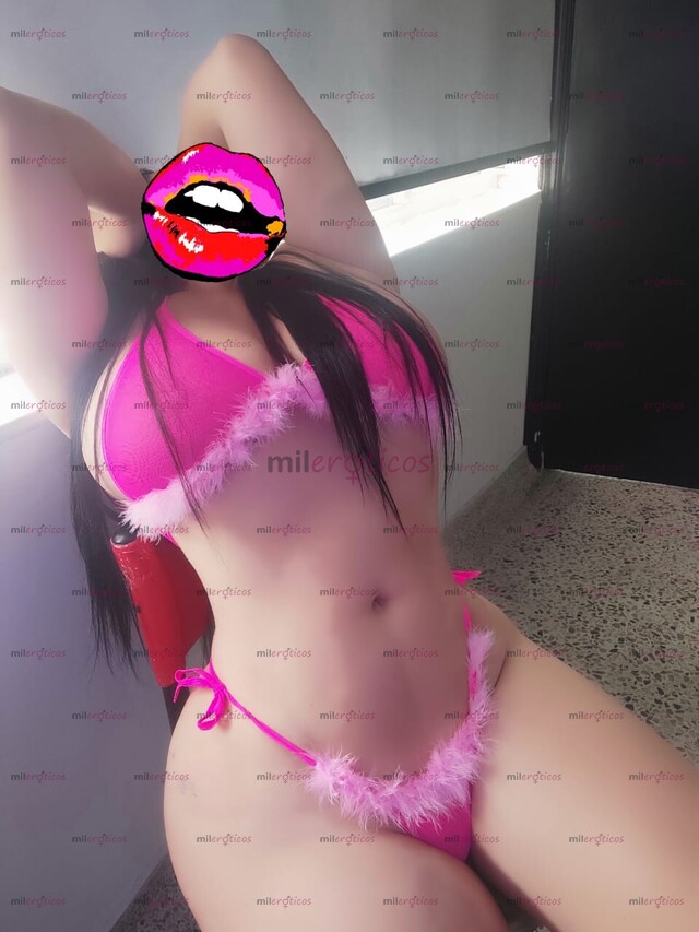 FOTOS DE TODA UNA DIABLA EN LA CAMA .. COLOMBIANA RECIEN LLEGADITA