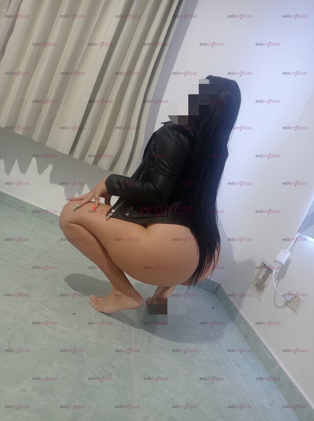 FOTOS DE UN MUJERÓN , TROSUDA RICA , HERMOSA Y MUY COMPLACIENTE