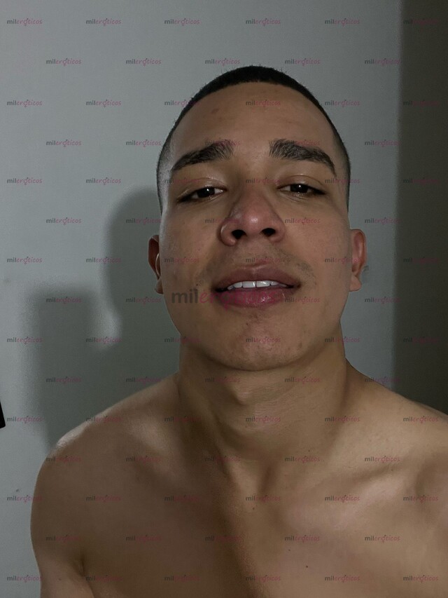 FOTOS DE CABALLERO DE COMPAÑÍA EXPERIENCIA DE LUJO Y DISCRECIÓN