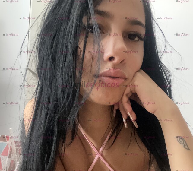 FOTOS DE MASOQUISTA VENEZOLANA DISPUESTA A TODO EN LA CAMA