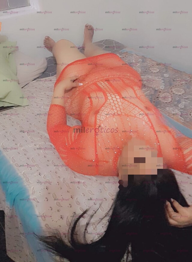 FOTOS DE CIELO ES ALTA ,EDUCADA Y ELEGANTE Y TÚ AMANTE IDEAL