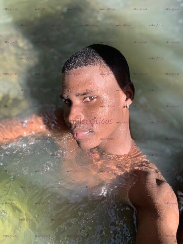 FOTOS DE SOY UN CHICO VERGON NALGON Y MUY CALIENTE