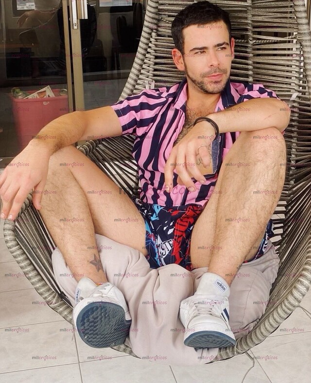 FOTOS DE ACTIVO LATINO LECHERO COMPLACIENTE CACHONDO FULL CALIENT