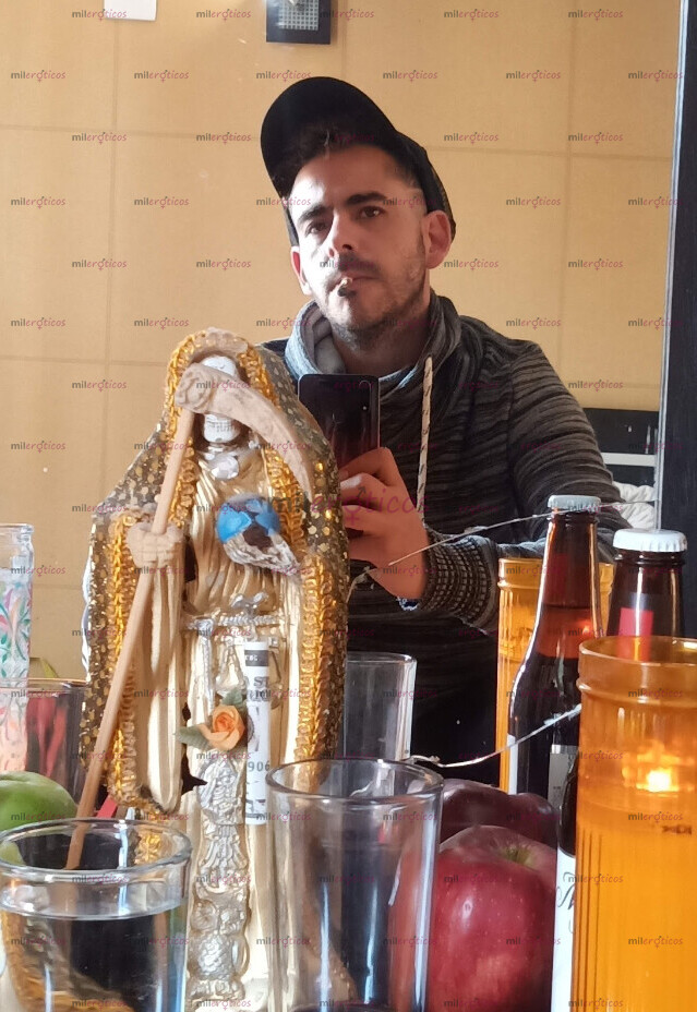 FOTOS DE ACTIVO LATINO LECHERO COMPLACIENTE CACHONDO FULL CALIENT