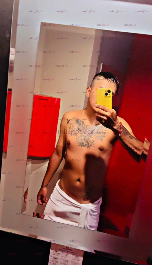 FOTOS DE NUEVO ALEXIS MORENO CALIENTE JOVEN NALGÓN Y CON UNA RICA VERGA CON MUCHA LECHE