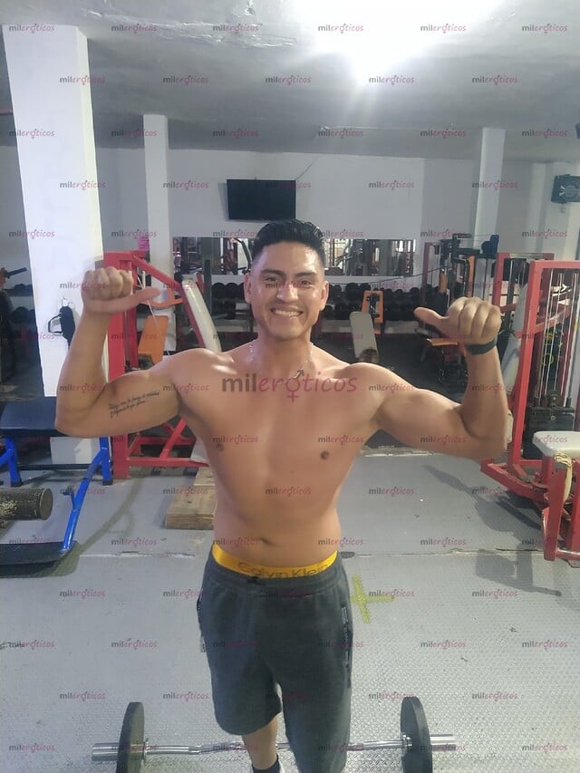 FOTOS DE ATENTO AVENTURERO JOVIAL BUEN CARÁCTER SOLDADOR MASAJISTA PROFESIONAL LO QUIERAS