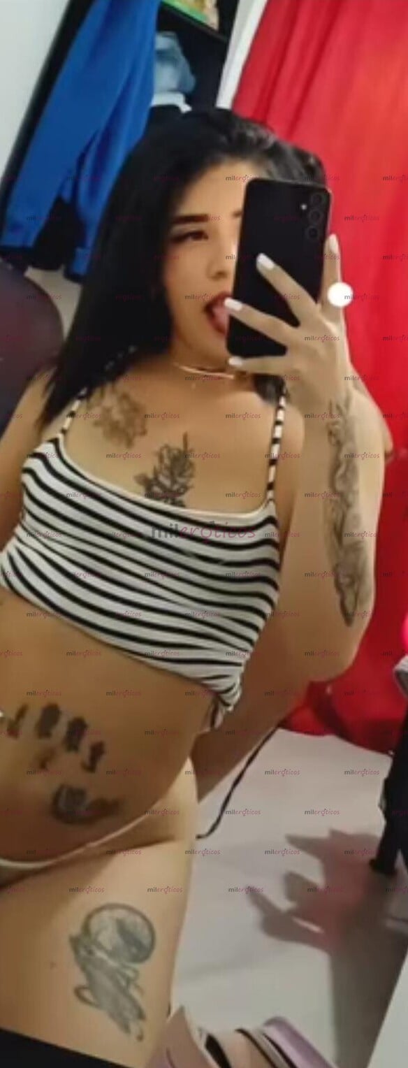 FOTOS DE HOLA MIS AMORES SOY UNA ARDIENTE PELINEGRA. CON GANAS DE MUCHO SEXO LOS ESPERO.