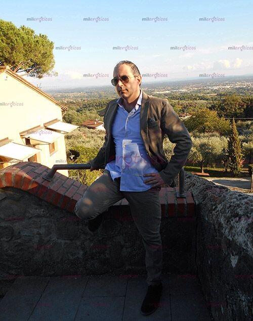 FOTOS DE GIGOLO E MASSAGGIATORE E MASSEUR PIACENZA PARMA BOLOGNA PISTOIA 3911793921