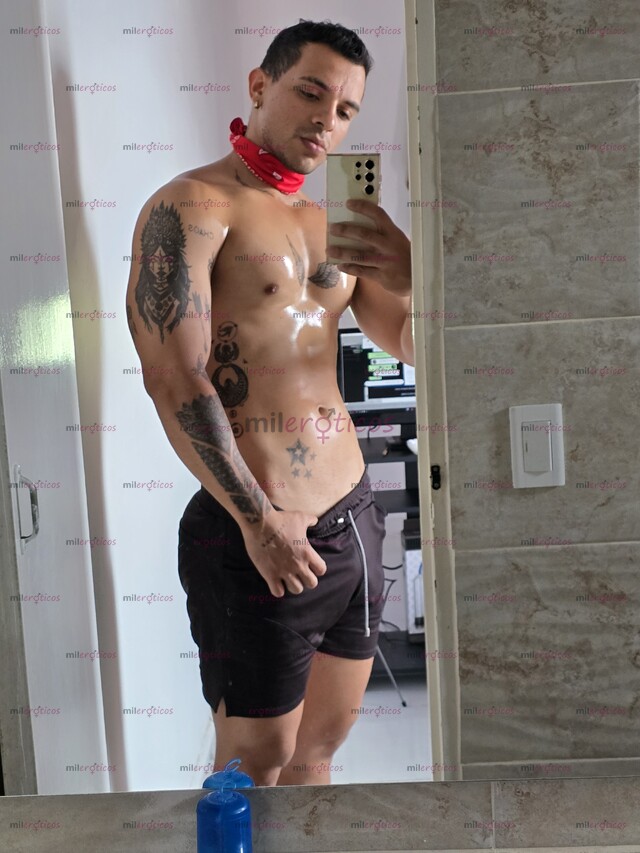 FOTOS DE HAMBRIENTO DE DESEO Y PLACER, ACTIVO, DOMINANTE EXTREMO Y ARDIENTE