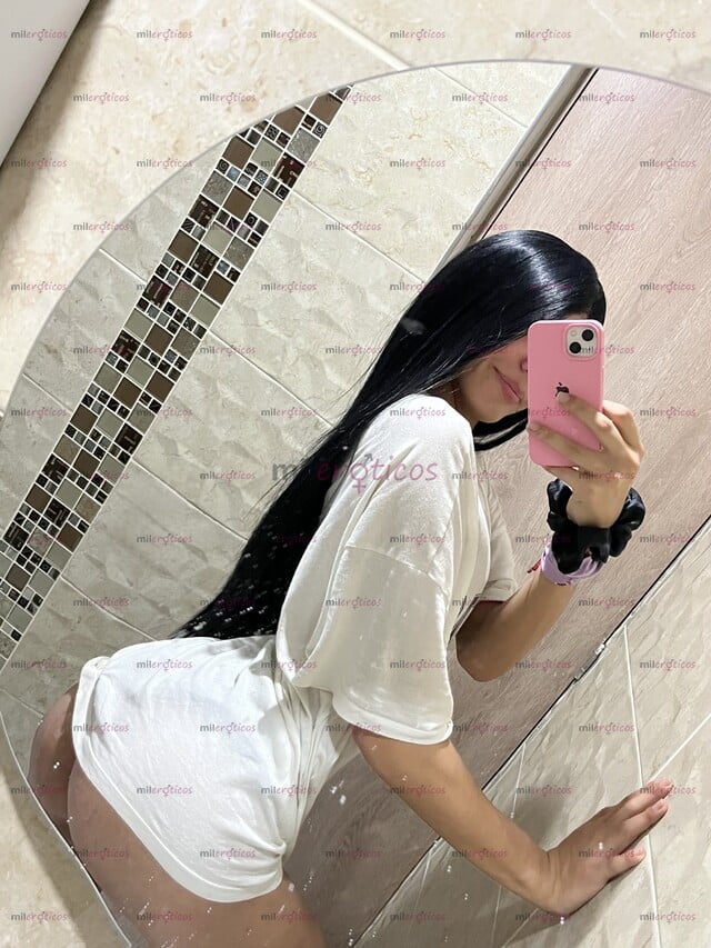 FOTOS DE NENA TRANS DE 18 AÑOS DELGADA DE CABELLO NEGRO TODA UNA DULCURA EN LA CAMA