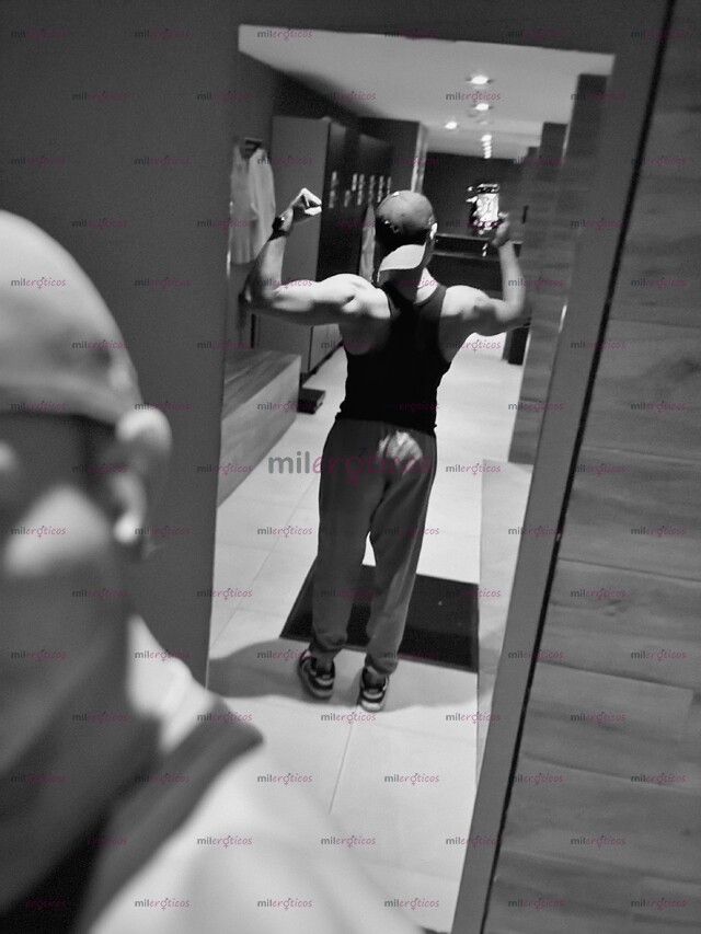 FOTOS DE PROMO HOMBRE SEDUCTOR Y COMPLACIENTE PARA TI XL