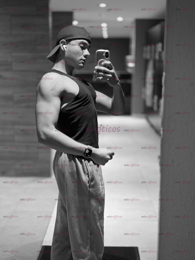 FOTOS DE PROMO HOMBRE SEDUCTOR Y COMPLACIENTE PARA TI XL