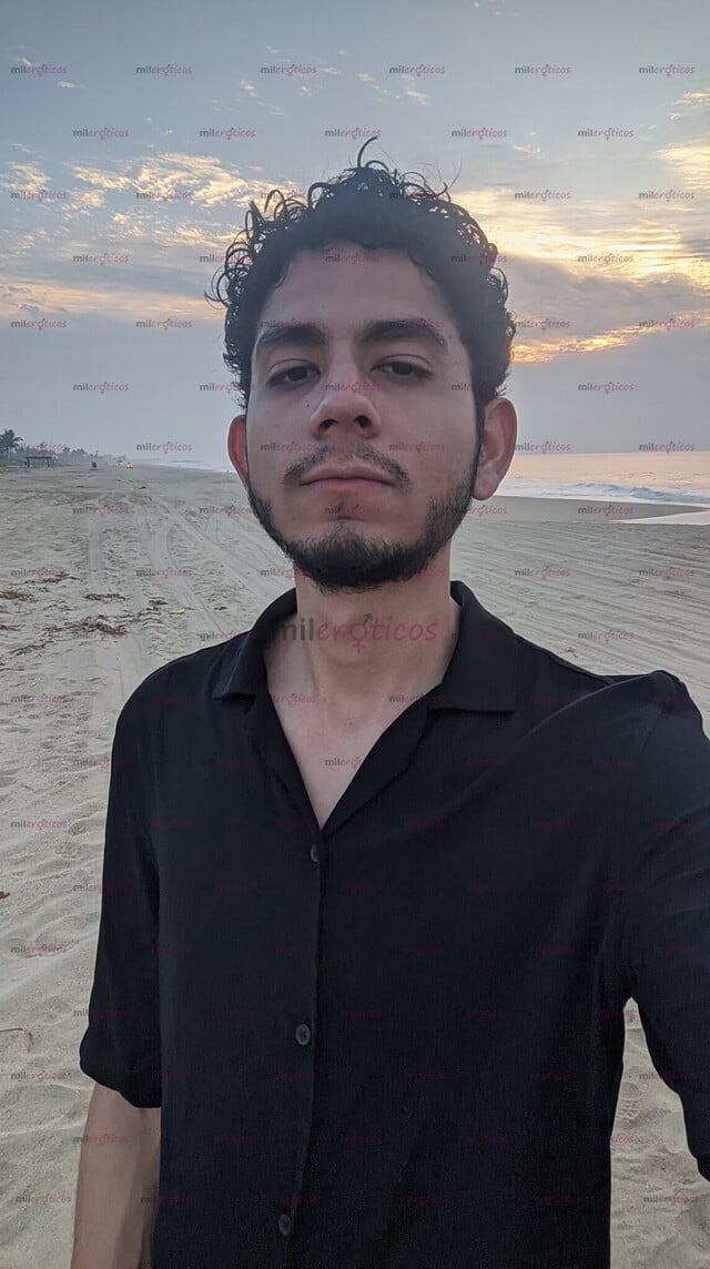 FOTOS DE CHICO 28 AÑOS, RELAJADO, VARONIL Y COMPLACIENTE PARA TI