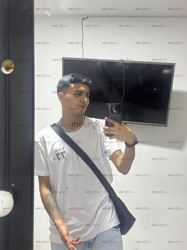 FOTOS DE 18 CM FLACO VERSATIL NALGONCITO COMPLACIENTE ARRECHO Y LECHERO 3021044636