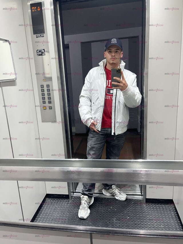FOTOS DE YEFERSON MAN SERIO VARONIL VERGON Y MUY LECHERO 100% PAISA CERO AFEMINADO