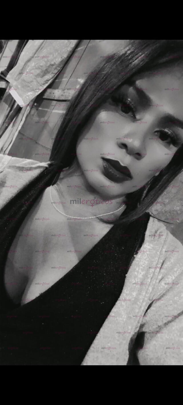 FOTOS DE MORENITA, DELGADA, FEMENINA, VERGONA, Y MUY CALIENTE COMPLETAMENTE PARA TI.