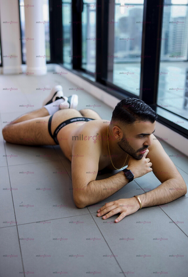 FOTOS DE ESCORT GAY SEXY Y EXCLUSIVO ABIERTO A NUEVAS EXPERIENCIAS