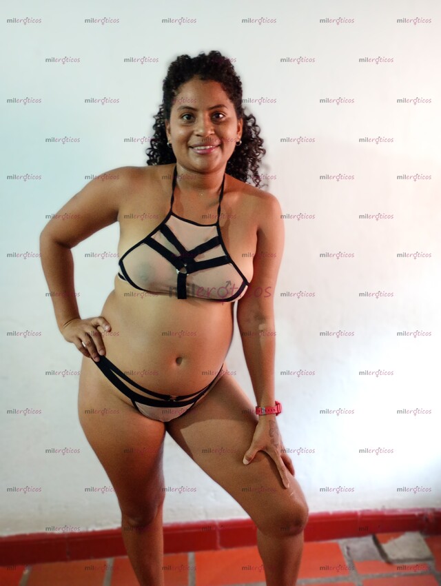 FOTOS DE SOY UNA MORENA SENSUAL CALIENTE Y COMPLACIENTE
