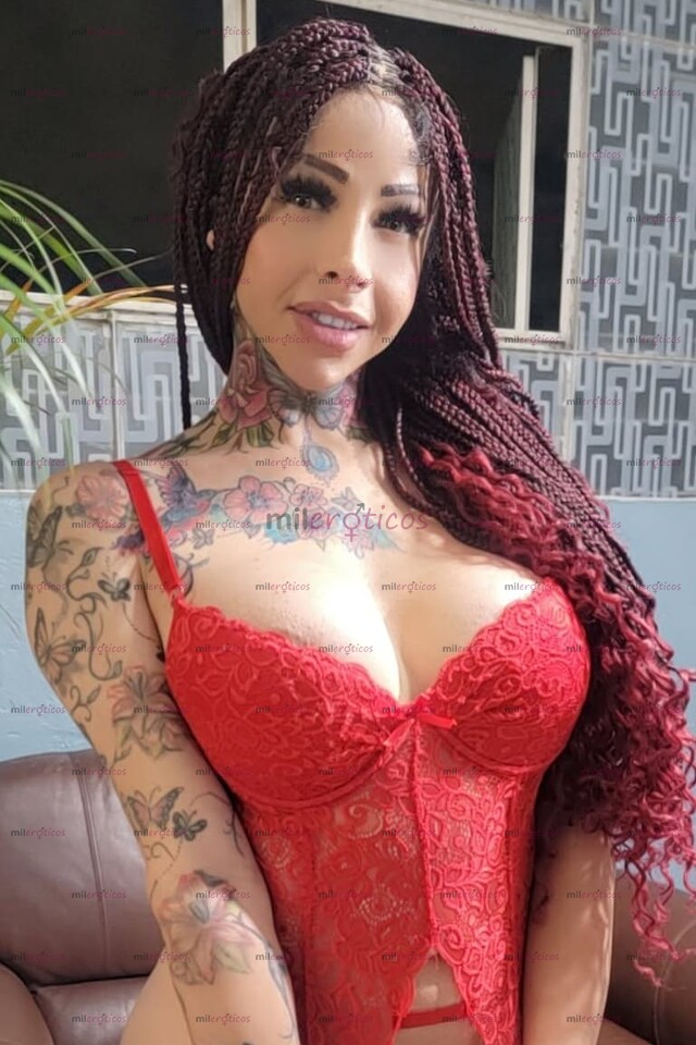 FOTOS DE 2000 COLOMBIANA ANDREA ACTIVA DOMINANTE LLENA DE LECHE