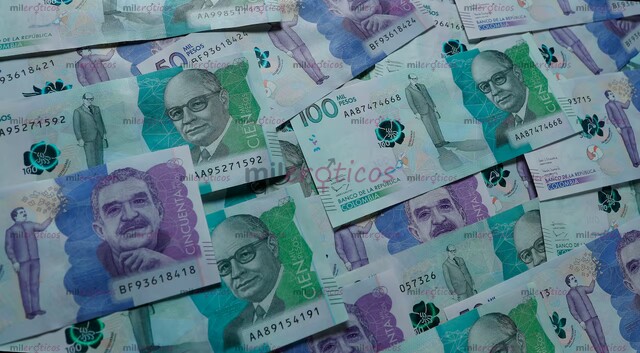 FOTOS DE SE BUSCAN CHICAS PARA TRABAJAR 1 CUPO DISPONIBLE