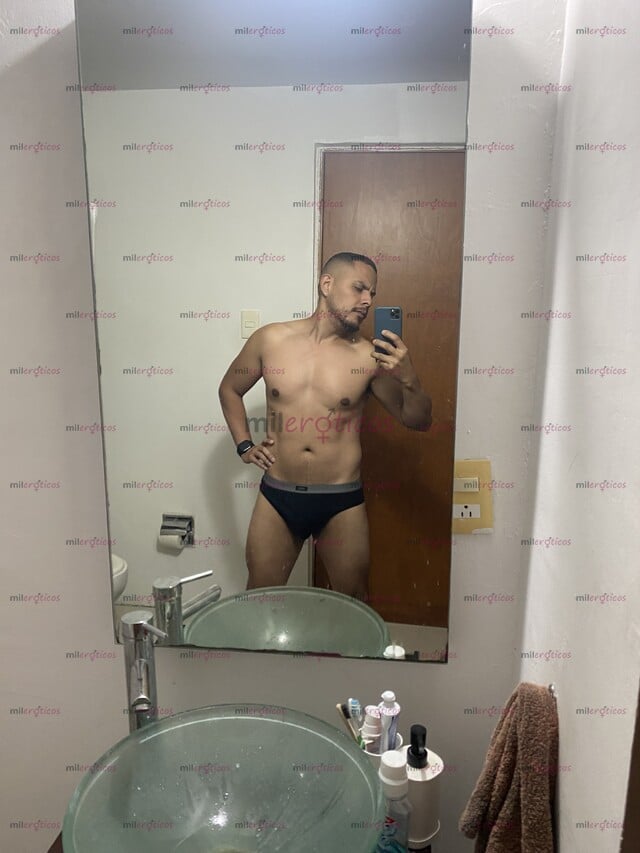 FOTOS DE HOMBRE MASCULINO, MORBOSO, EDUCADO, COMPLACIENTE, ACTIVO XL GRUESA Y CURVA.