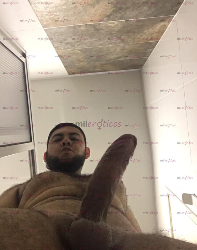 FOTOS DE ATRACTIVO VERGON DE 23 CM REALES, TRÍOS Y CUMPLO FANTASÍAS , DISCRETO Y ASEADO.