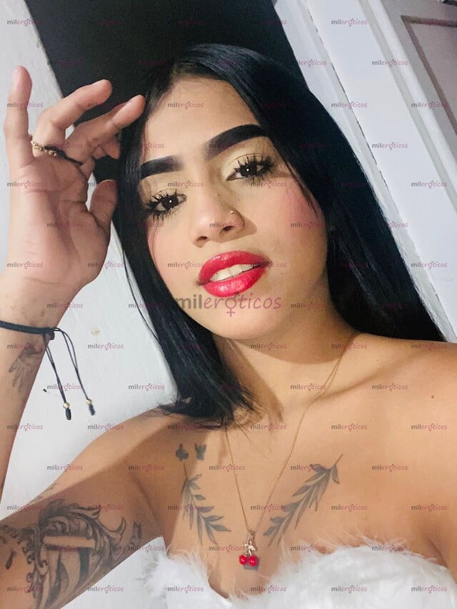 FOTOS DE SOY SAMMY, UNA CHICA EXTROVERTIDA, AMO EXPERIMENTAR Y DISFRUTAR DE UN BUEN SEXO