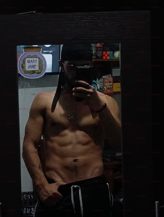 FOTOS DE JOVEN CON GANAS DE SATISFACER TUS DESEOS MÁS PERVERSOS