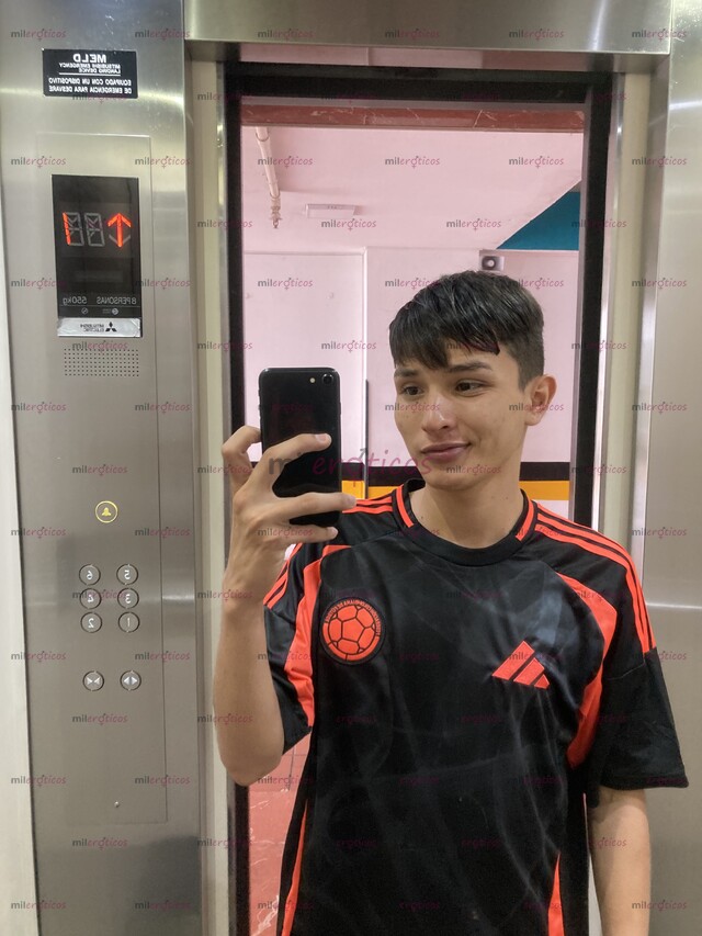 FOTOS DE JOVEN POLLITO, ESTOY DISPONIBLE PARA COMPLACER TUS NECESIDADES SEXUALES.